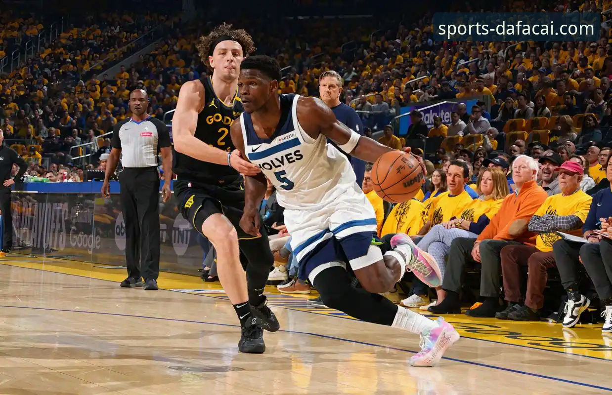 NBA常规赛最新动态：骑士主场力克魔术，米切尔42分引领四连胜